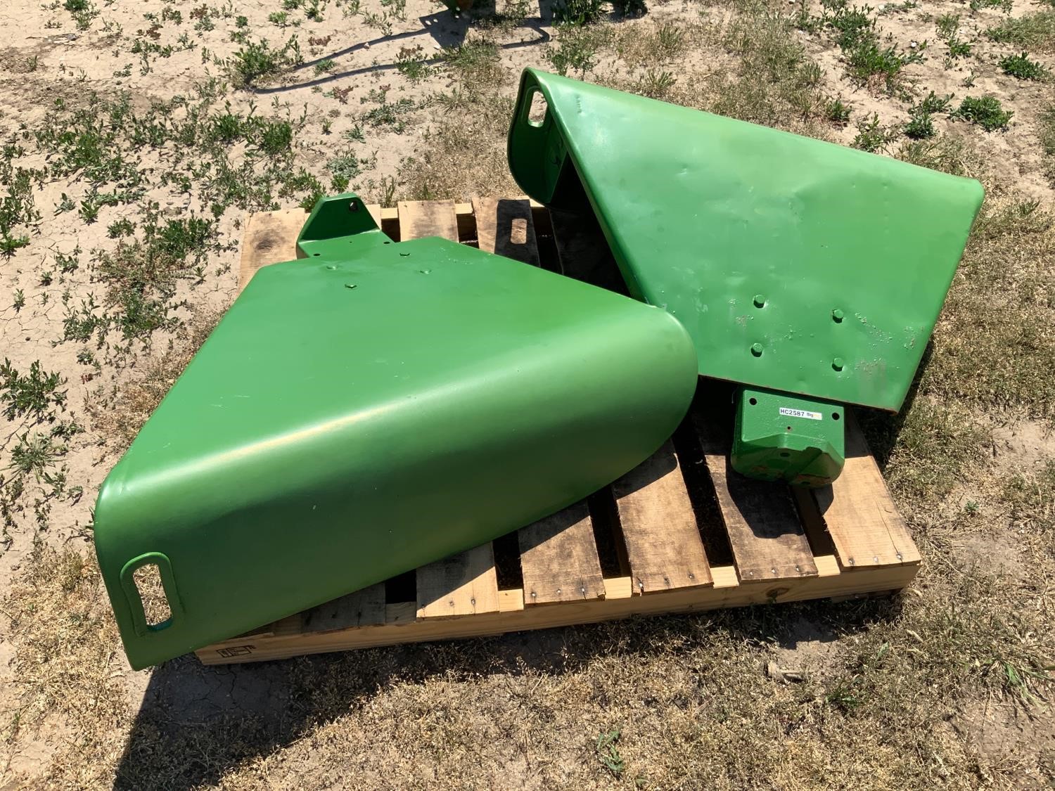 John Deere Rear Fenders BigIron Auctions