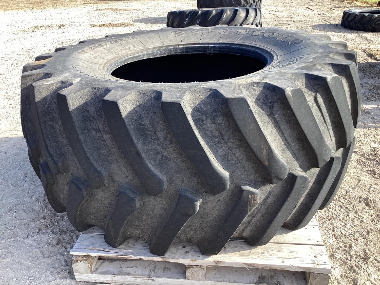 Firestone Deep Tread 23° IF 800/70R38 Tire BigIron Auctions