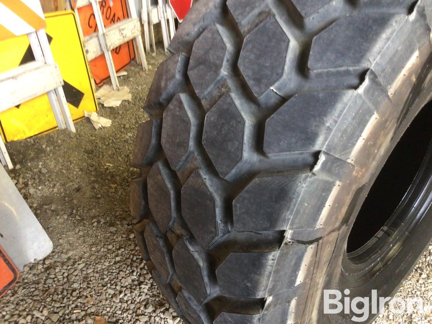 Bridgestone VJT 23.5R25 Wheel Loader Tires BigIron Auctions