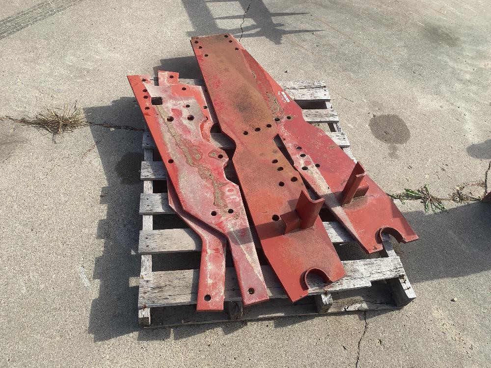 Case IH 2250 Loader Brackets BigIron Auctions