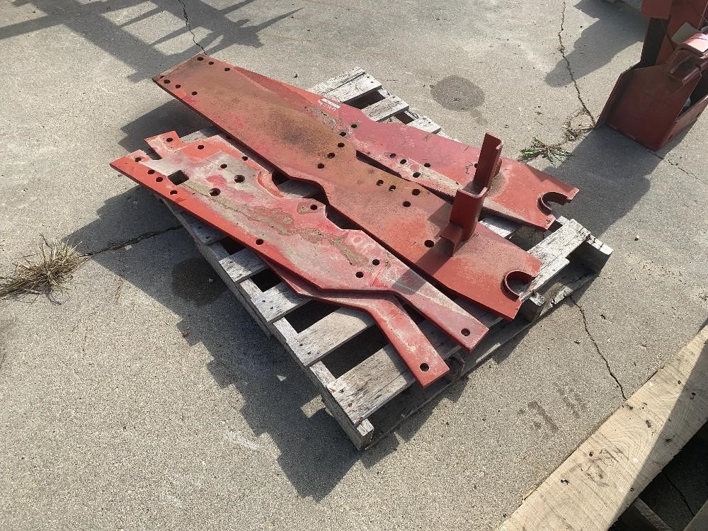 Case IH 2250 Loader Brackets BigIron Auctions