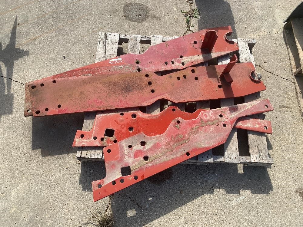 Case IH 2250 Loader Brackets BigIron Auctions