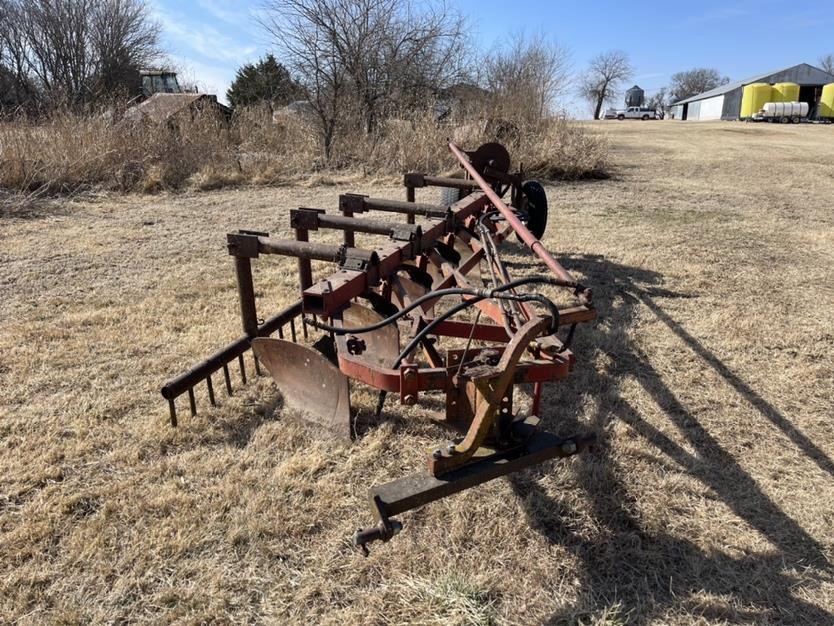 International 560 6 Bottom 6-14” Plow BigIron Auctions