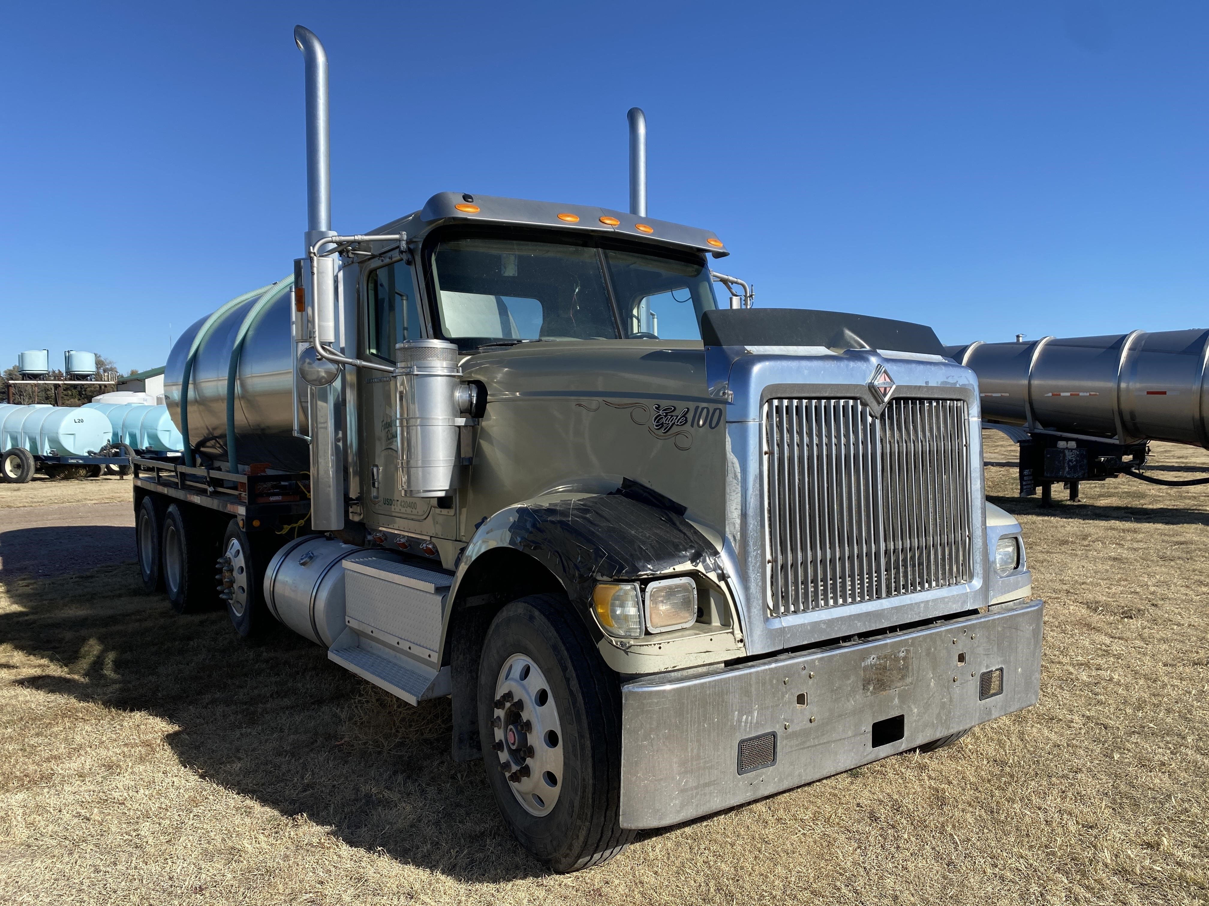 2003 International Eagle 9900i Tri/A Tanker Truck BigIron Auctions