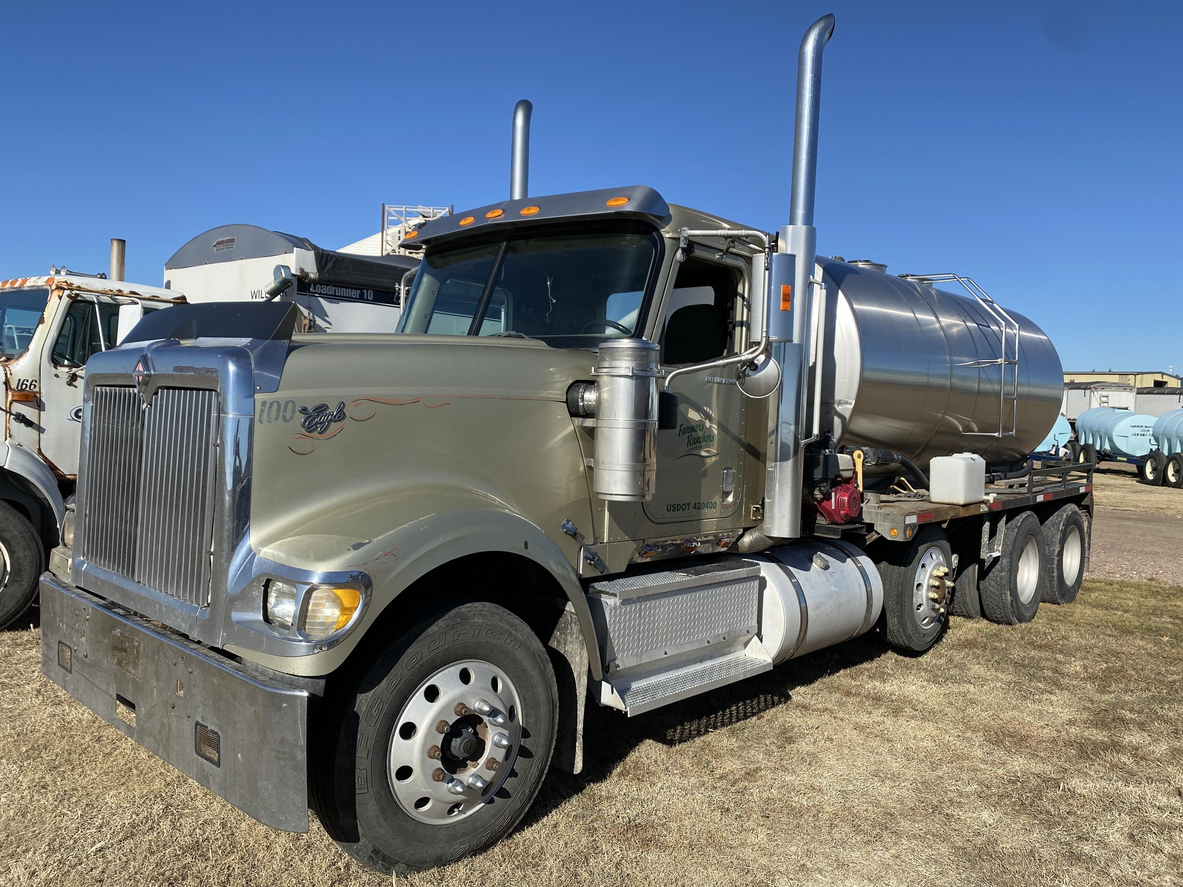 2003 International Eagle 9900i Tri/A Tanker Truck BigIron Auctions