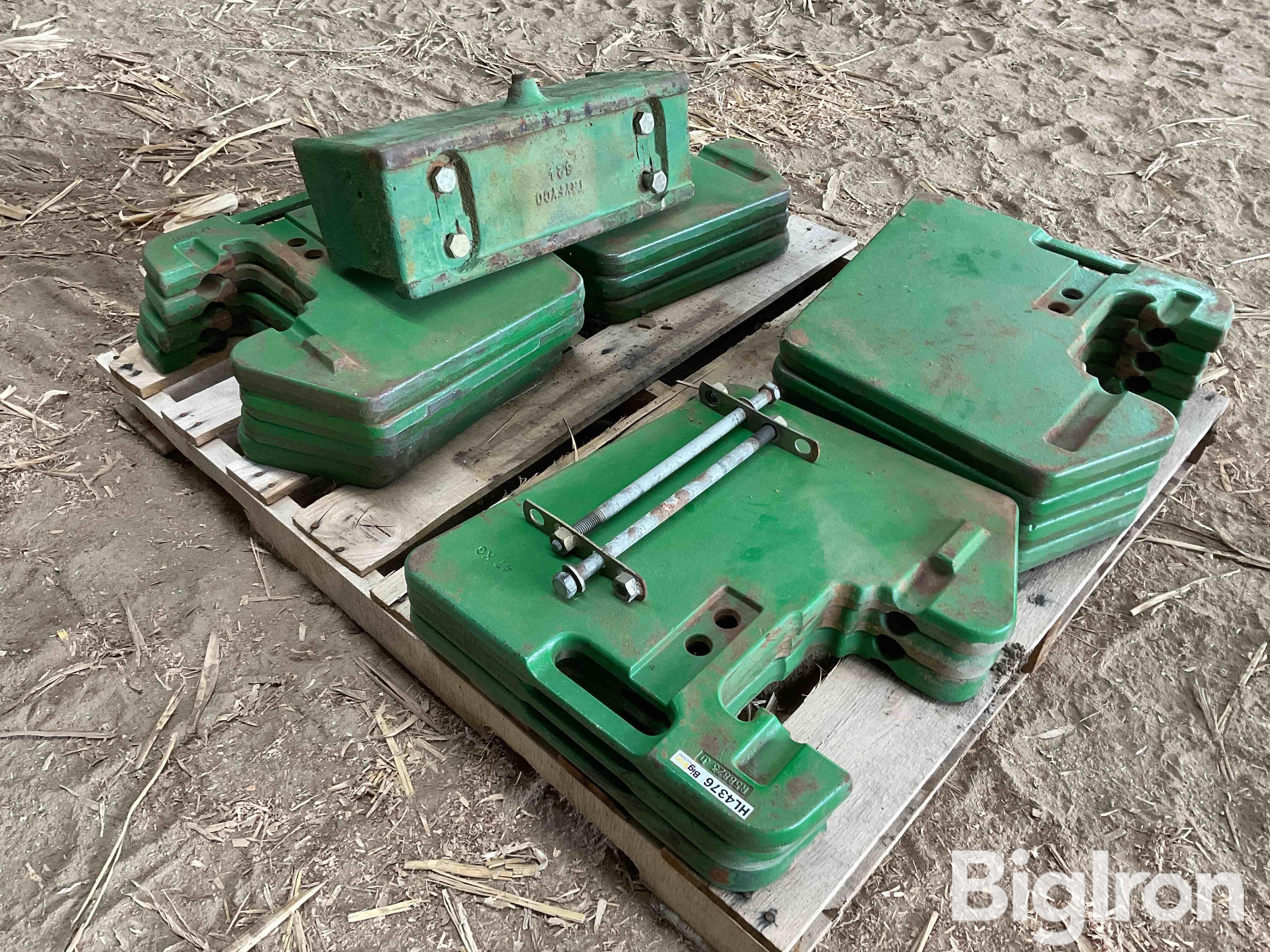 John Deere Tractor Suitcase Weights Wweight Bracket Bigiron Auctions