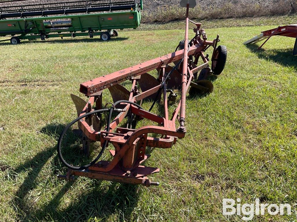 International 550 5-Bottom Semi-Mounted Plow BigIron Auctions