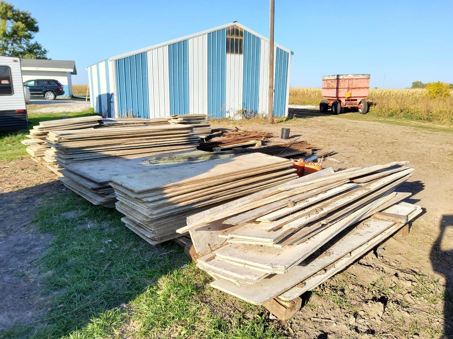 wood-concrete-forms-form-rods-bigiron-auctions