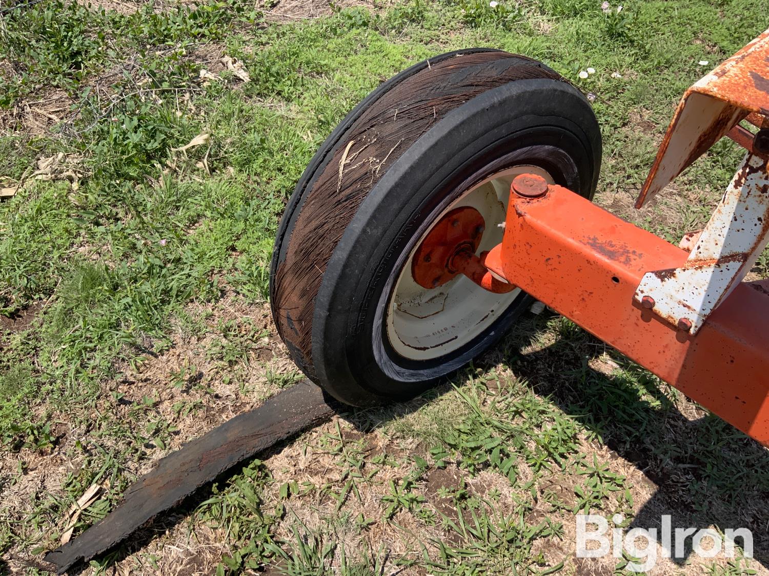 United Farm Tools Header Trailer BigIron Auctions