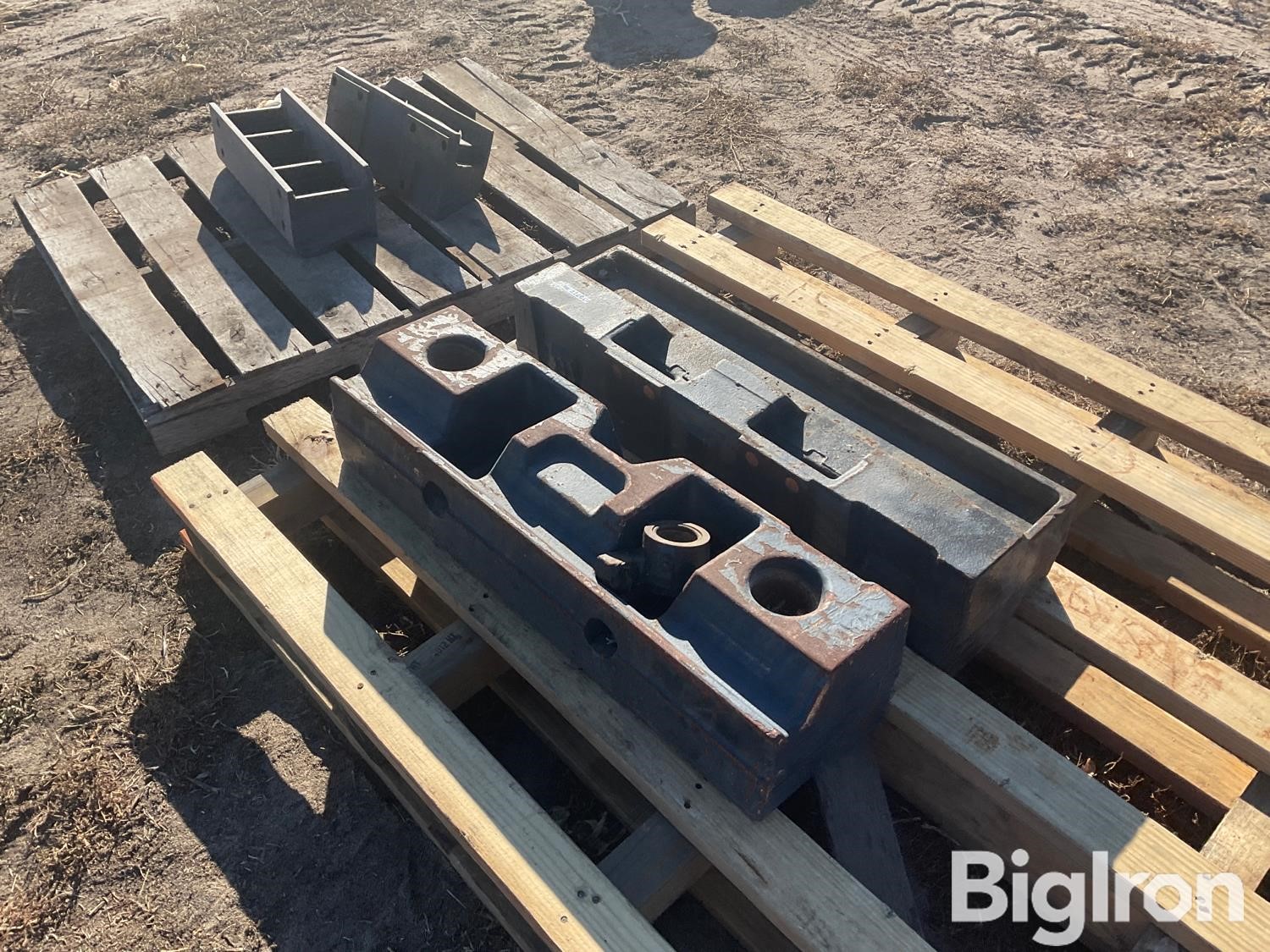 Case IH Front Weight Brackets BigIron Auctions