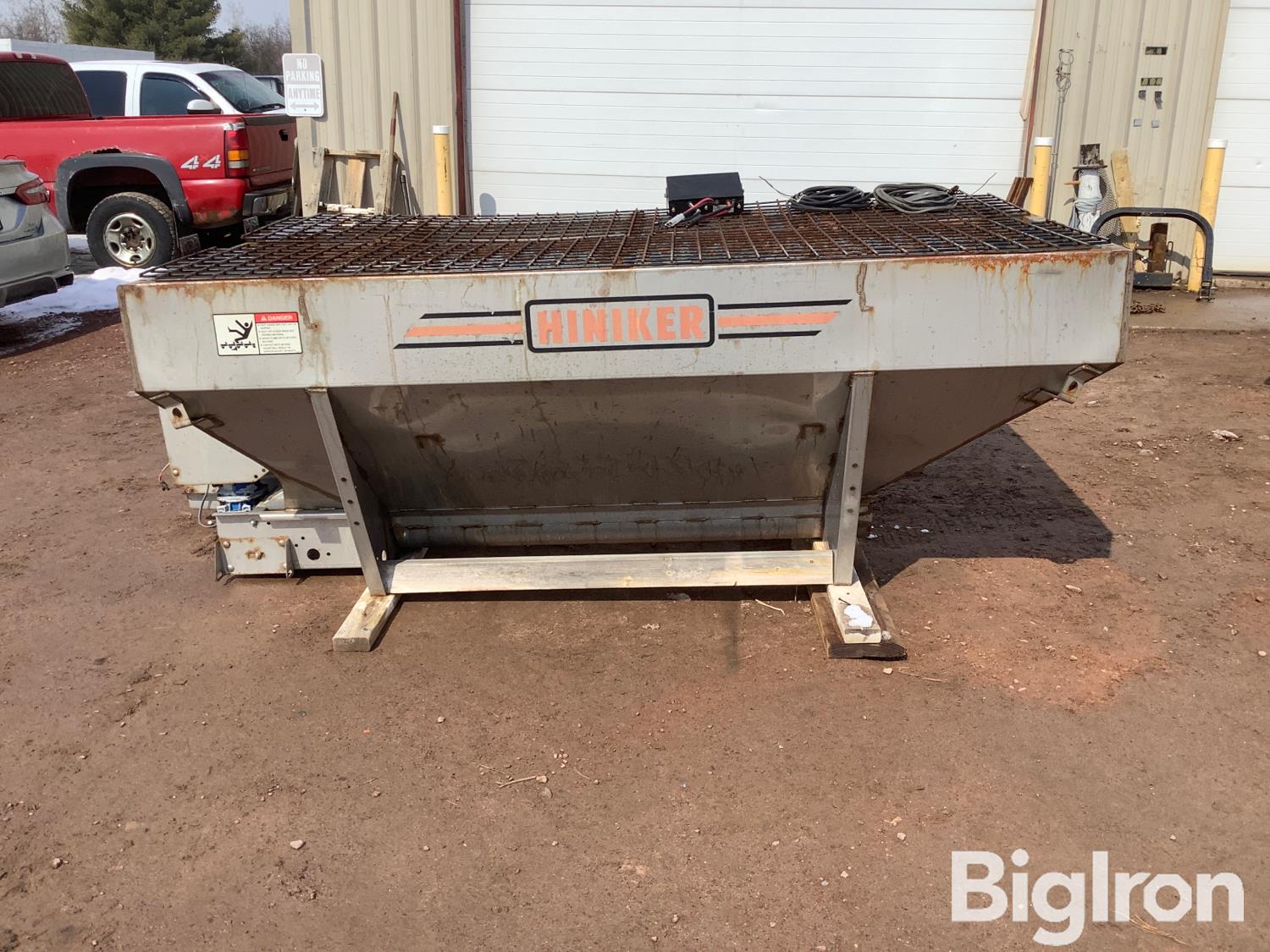 Hiniker 2 Yard Salt Spreader BigIron Auctions