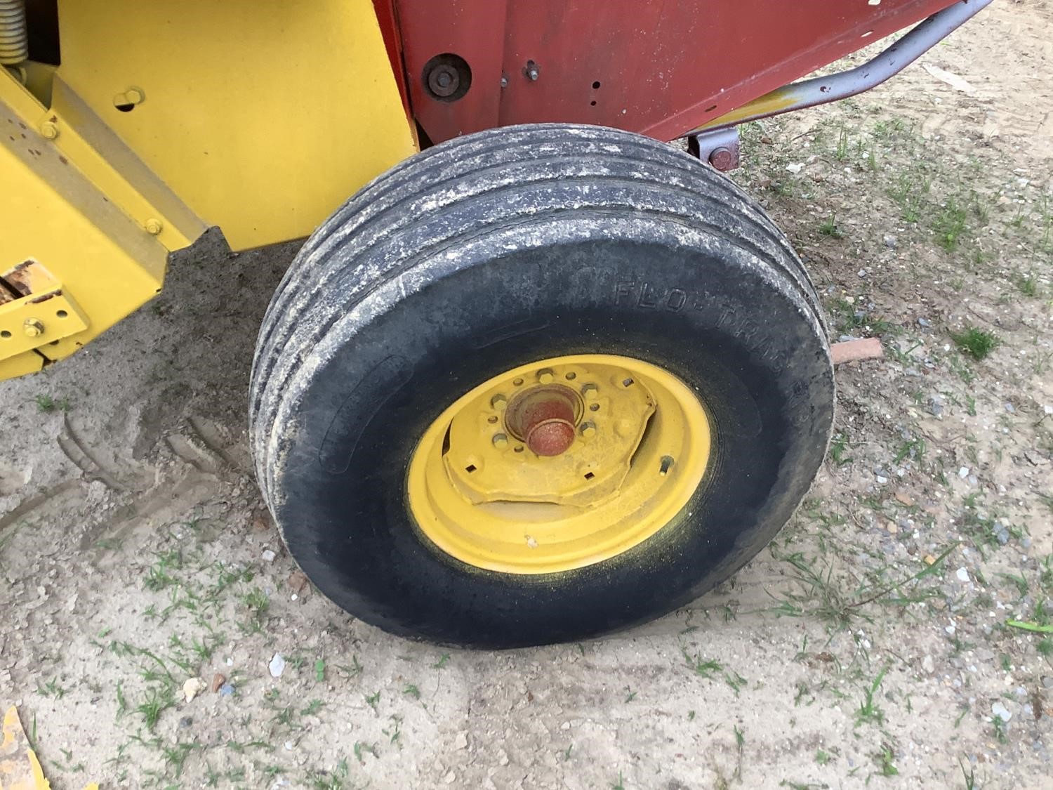 New Holland 648 Round Baler BigIron Auctions