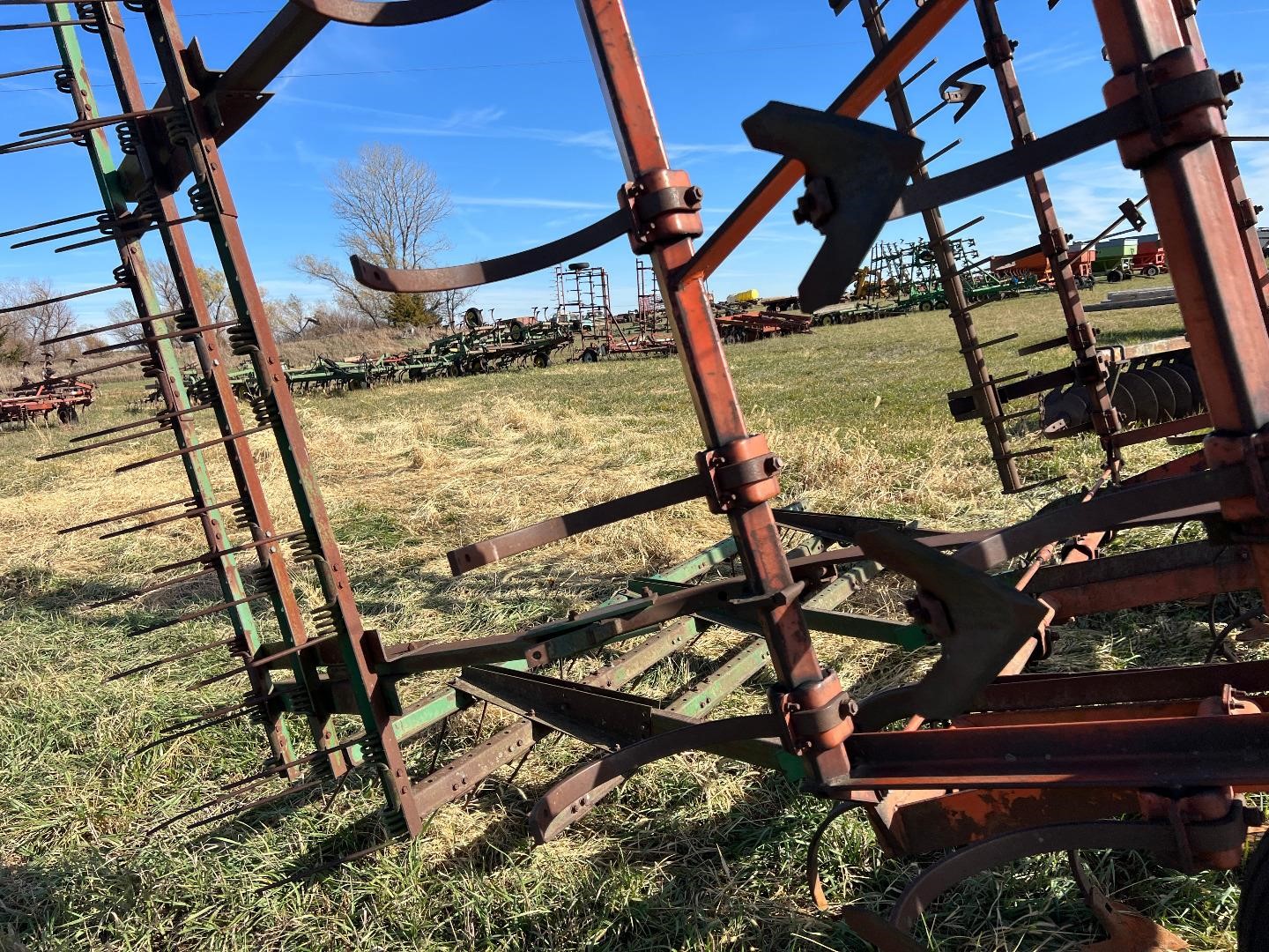 Allis-Chalmers 1350 32' Field Cultivator BigIron Auctions