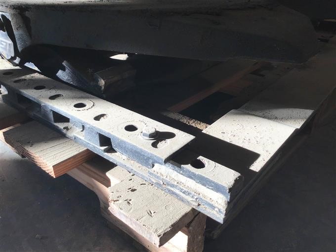 Jost International A7PX24 Peterbilt Adjustable 5th Wheel Plate BigIron ...