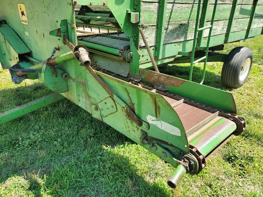 John Deere 122 Chuck Wagon BigIron Auctions