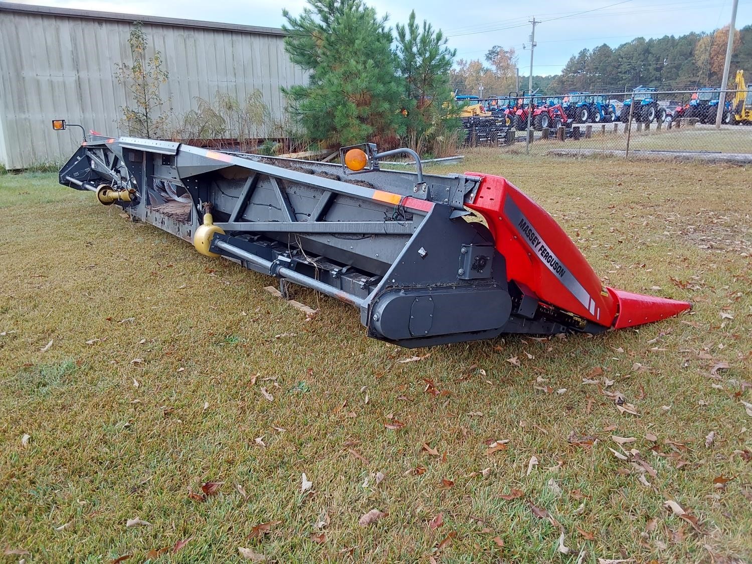 2014-massey-ferguson-3000-corn-head-bigiron-auctions