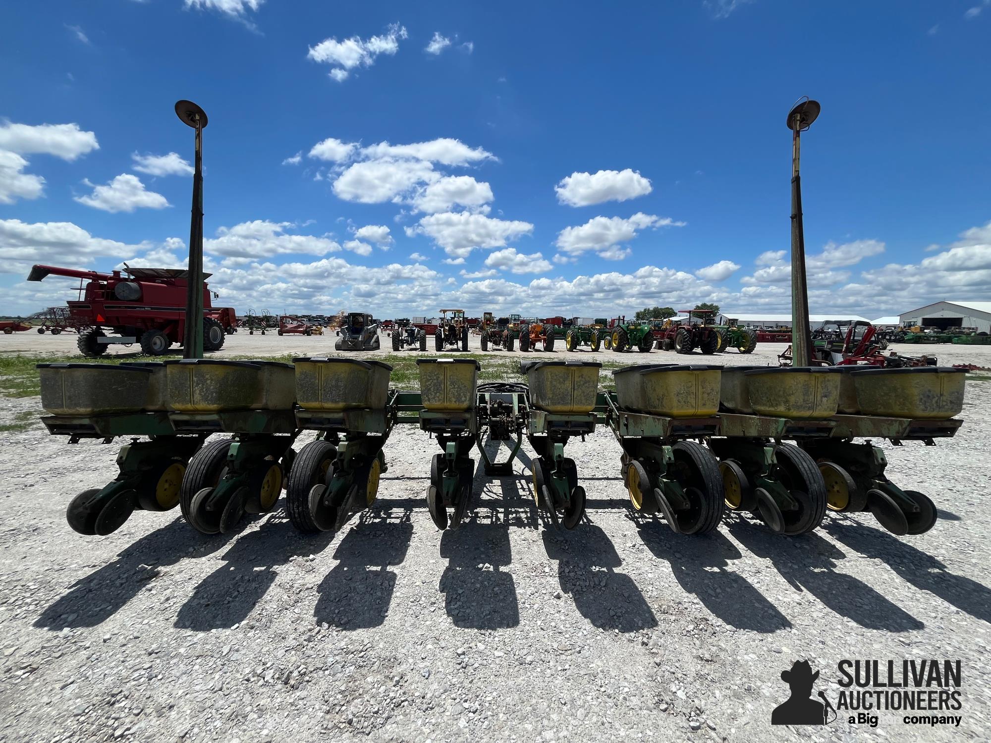 John Deere 7000 8 Row 30 Planter Bigiron Auctions 9278