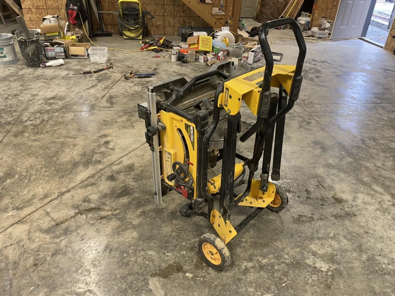 Dewalt Dwe7491 10 Table Saw Bigiron Auctions 2875