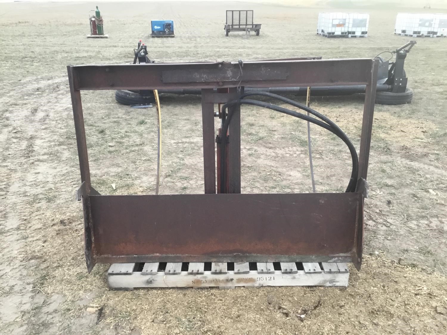 Farmhand Grapple Fork BigIron Auctions