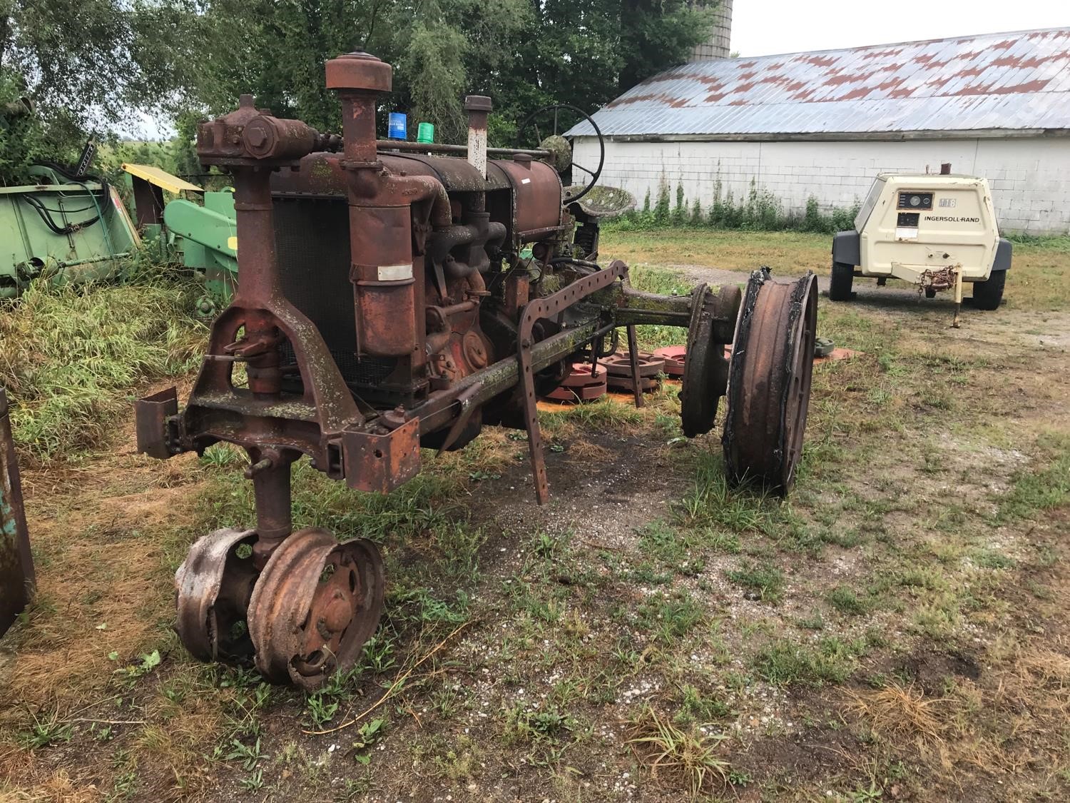 Used Tractor Parts, Vintage Tractor Parts, Farmall Parts