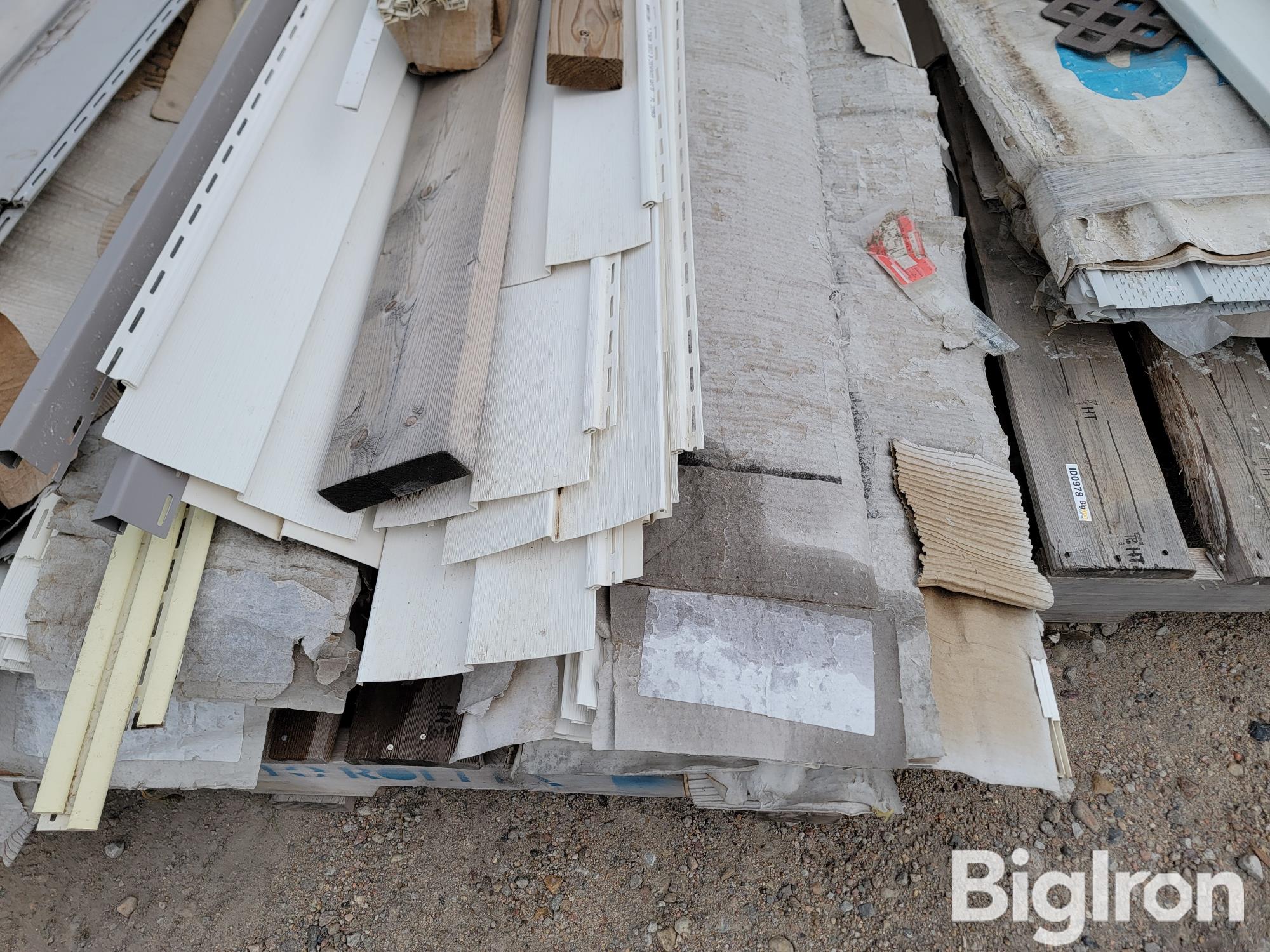 Vinyl Siding Other Building Materials BigIron Auctions   Vinylsidingandothermisc.buildingmaterials A348dd5675df4e60a0d9f181aab0cbb6 