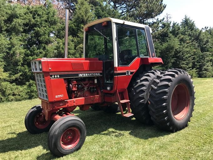 1976 International 886 2WD Tractor BigIron Auctions