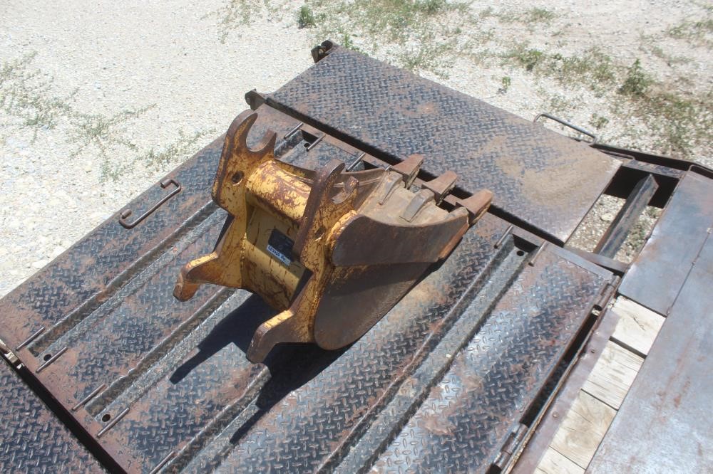 John Deere Mini Excavator Bucket Bigiron Auctions 1354