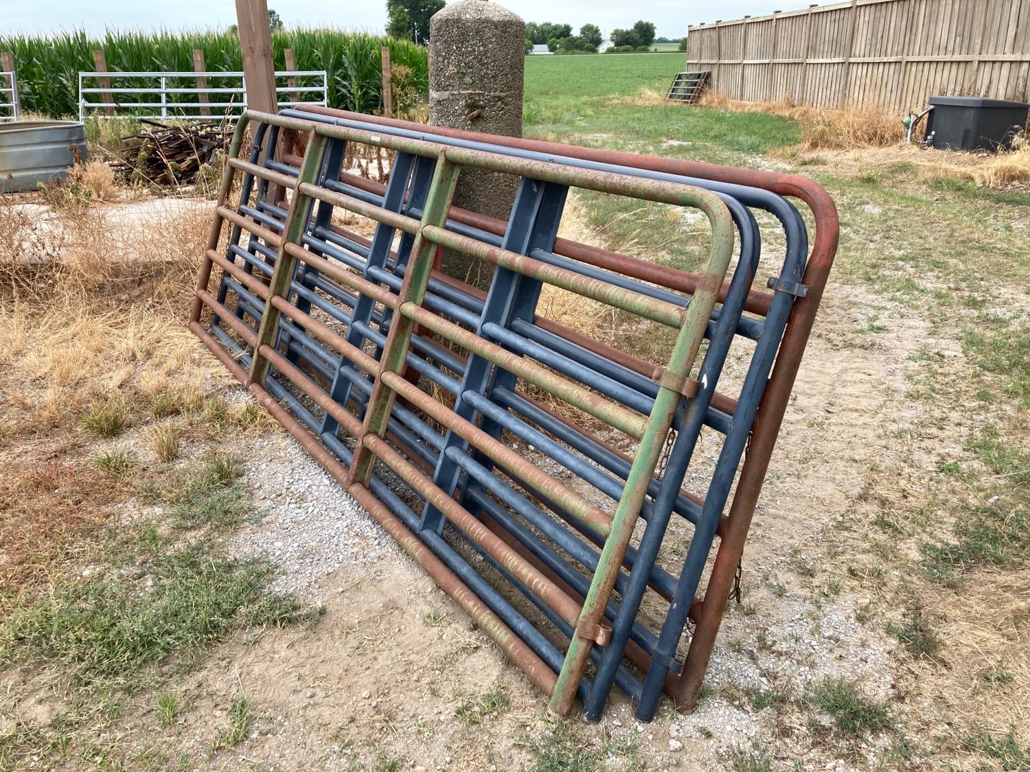 12 Metal Gates BigIron Auctions   Metalgates 10 E6d80c88021a4429a302de27fbadcc10 