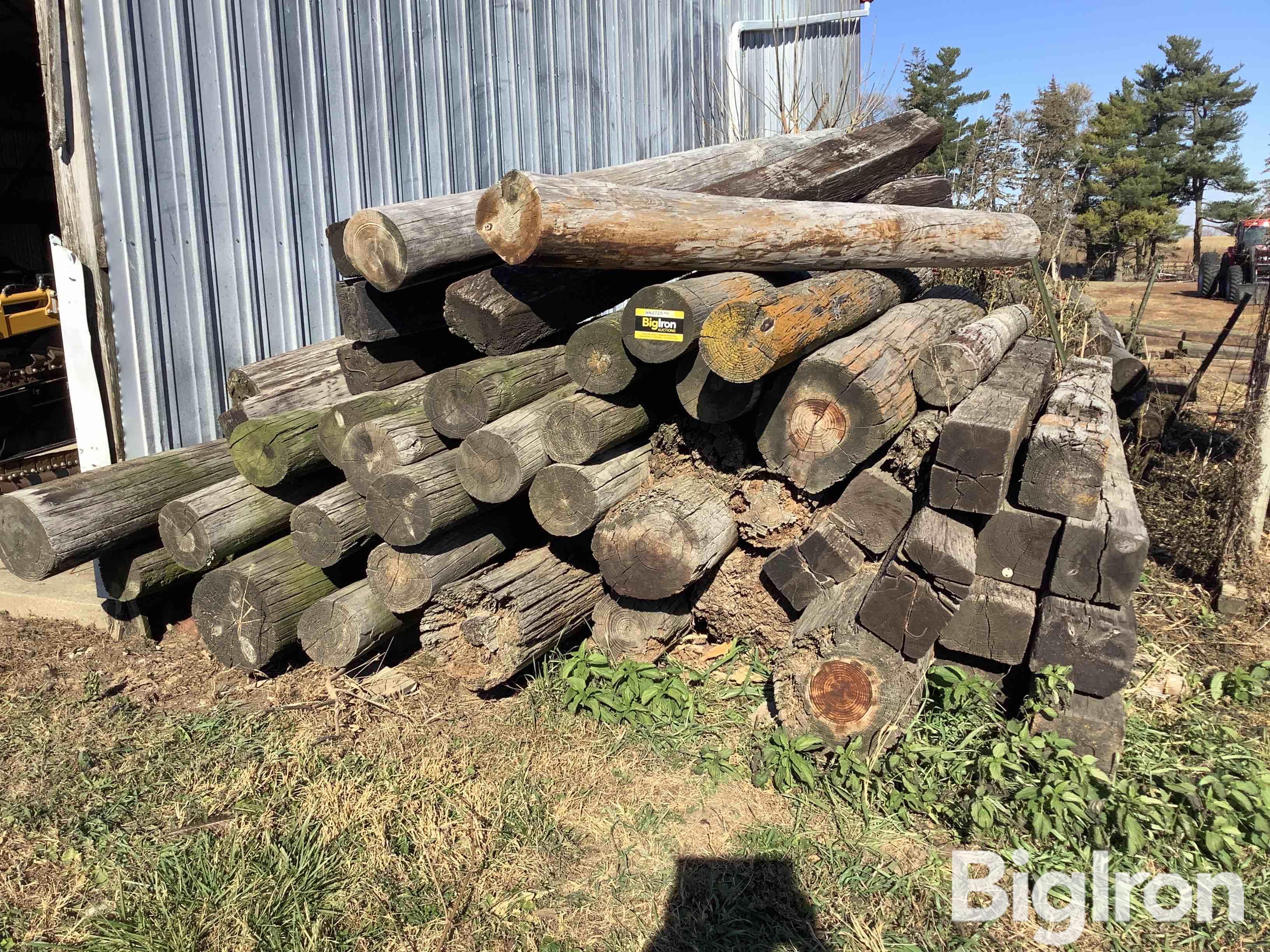 Wood Posts BigIron Auctions   Woodposts 184 6dffc5786cb84b06b7908fc559c15bed 