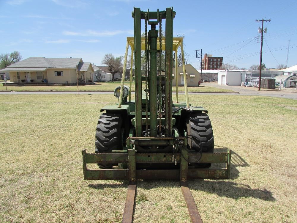 Clark All-Terrain Forklift BigIron Auctions picture pic