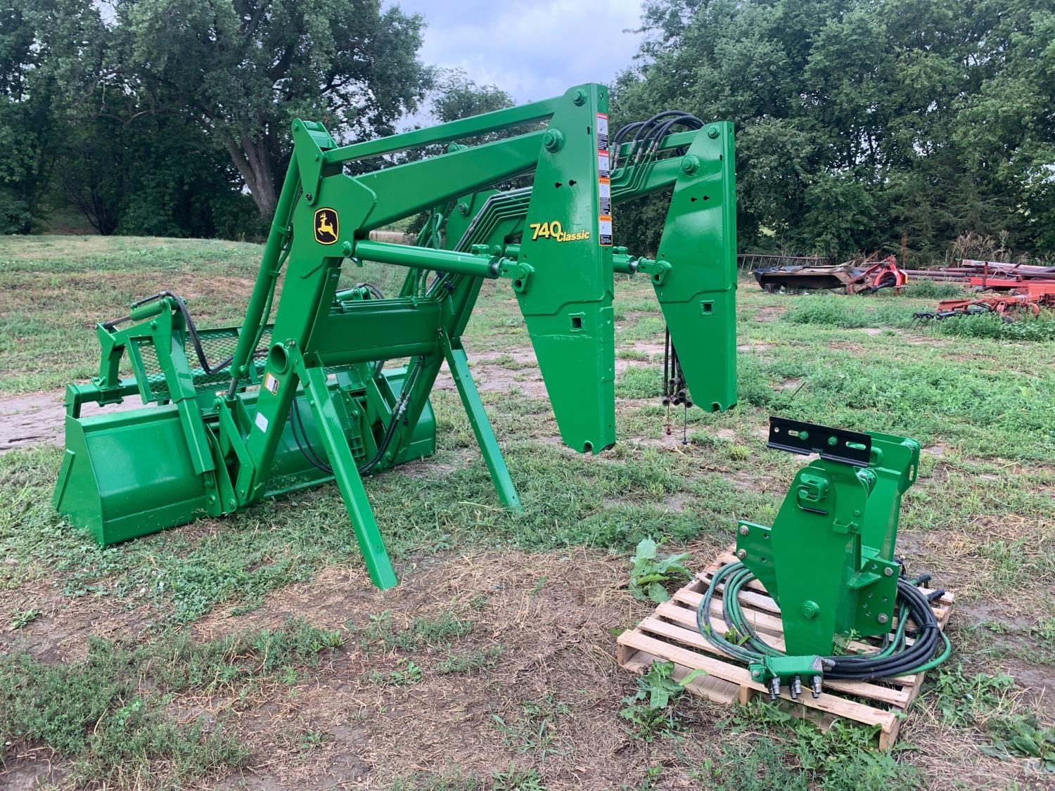 John Deere 740 Classic Quick Attach Loader W/Grapple BigIron Auctions