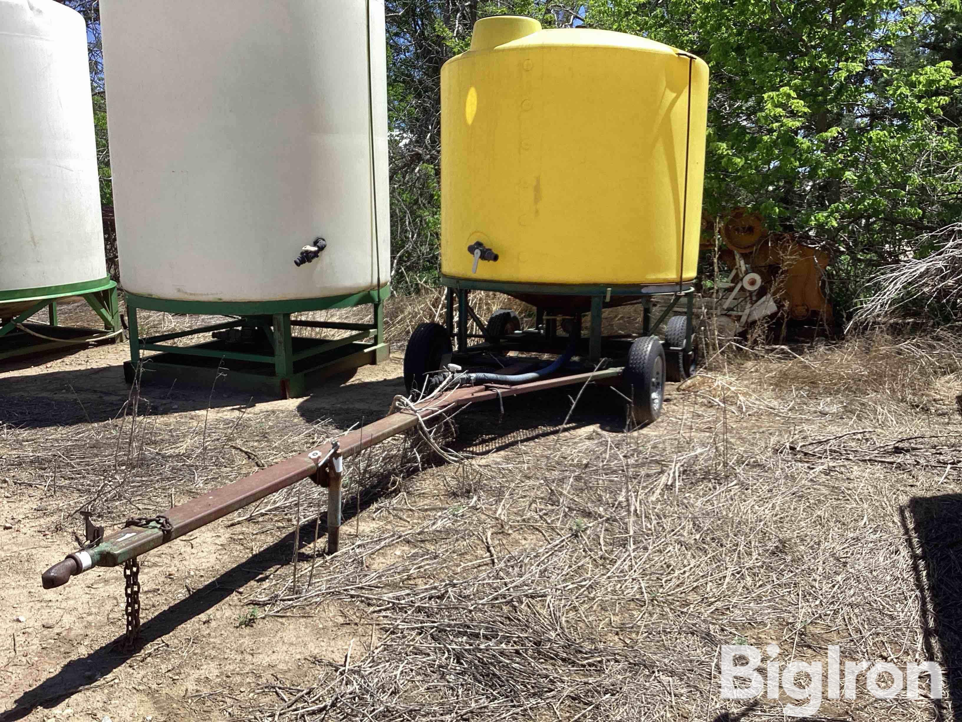 1500 galonų bakas ant priekabos BigIron1500 galonų bakas ant priekabos BigIron  