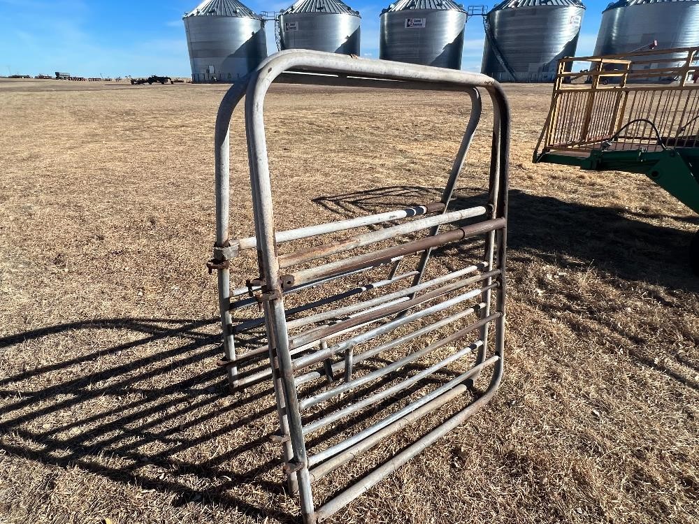 4' Walk Through Gates BigIron Auctions