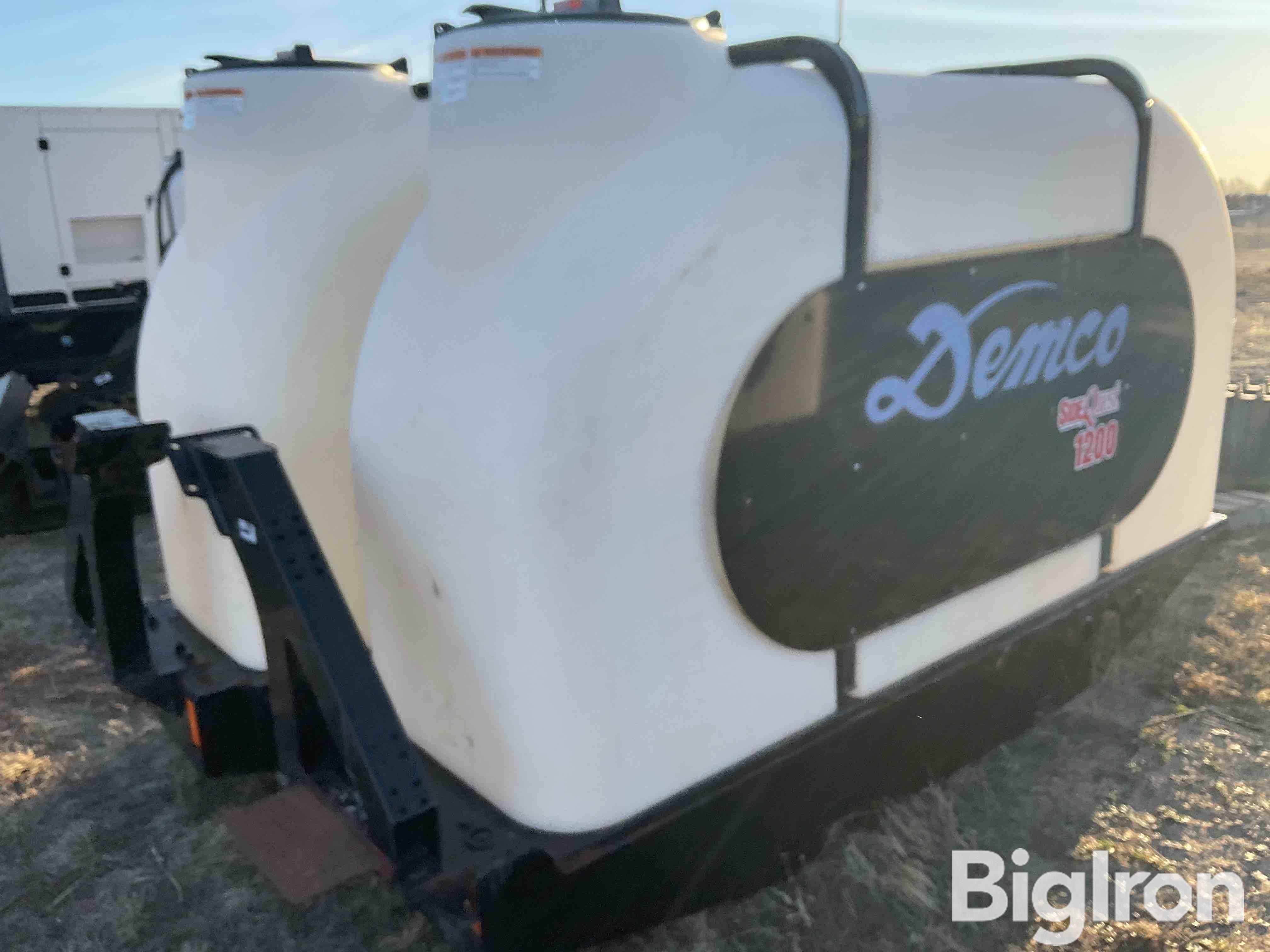 Demco 1200 SideQuest Saddle Tanks BigIron Auctions