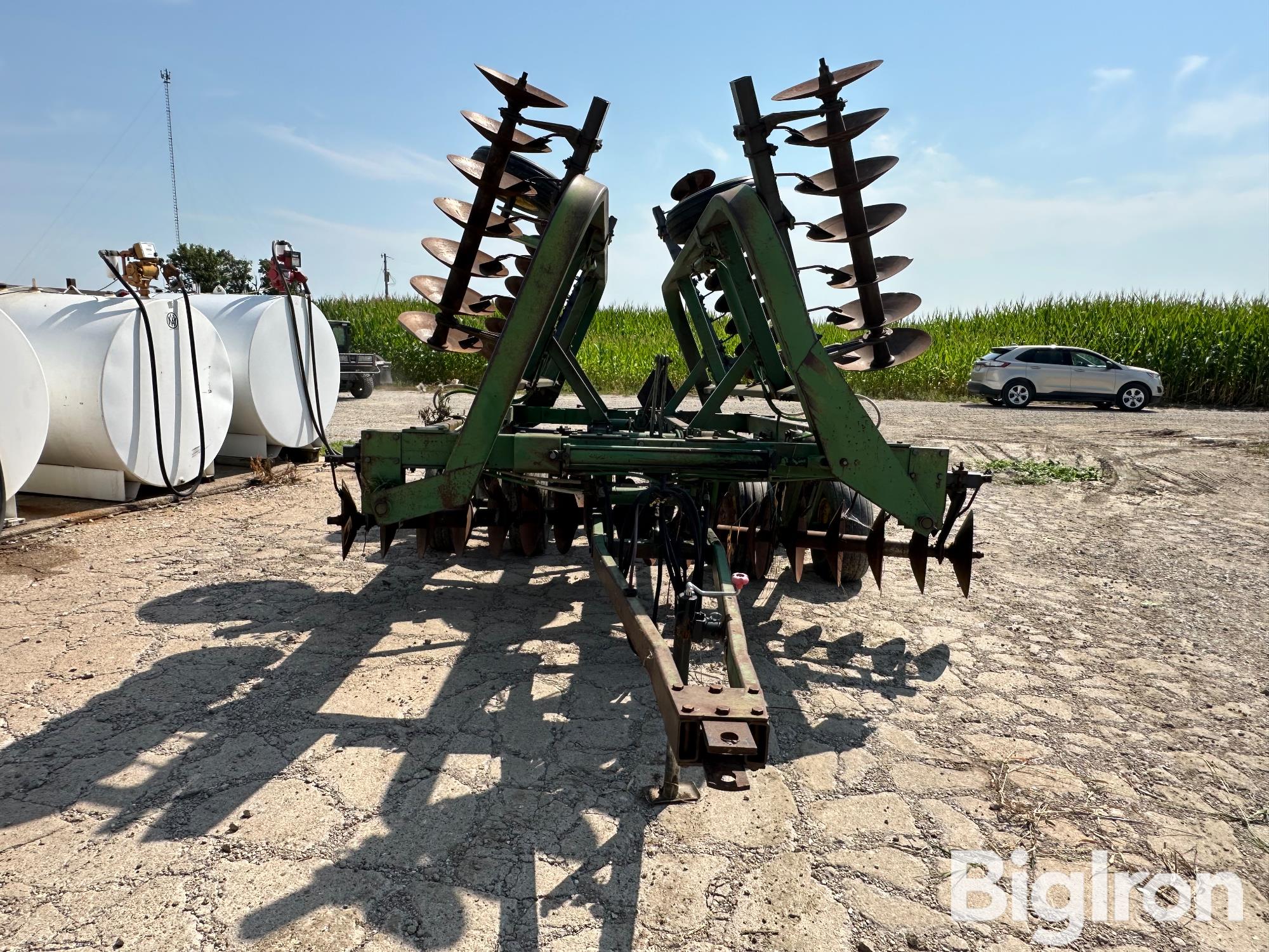 John Deere T0230 Tandem Disk BigIron Auctions