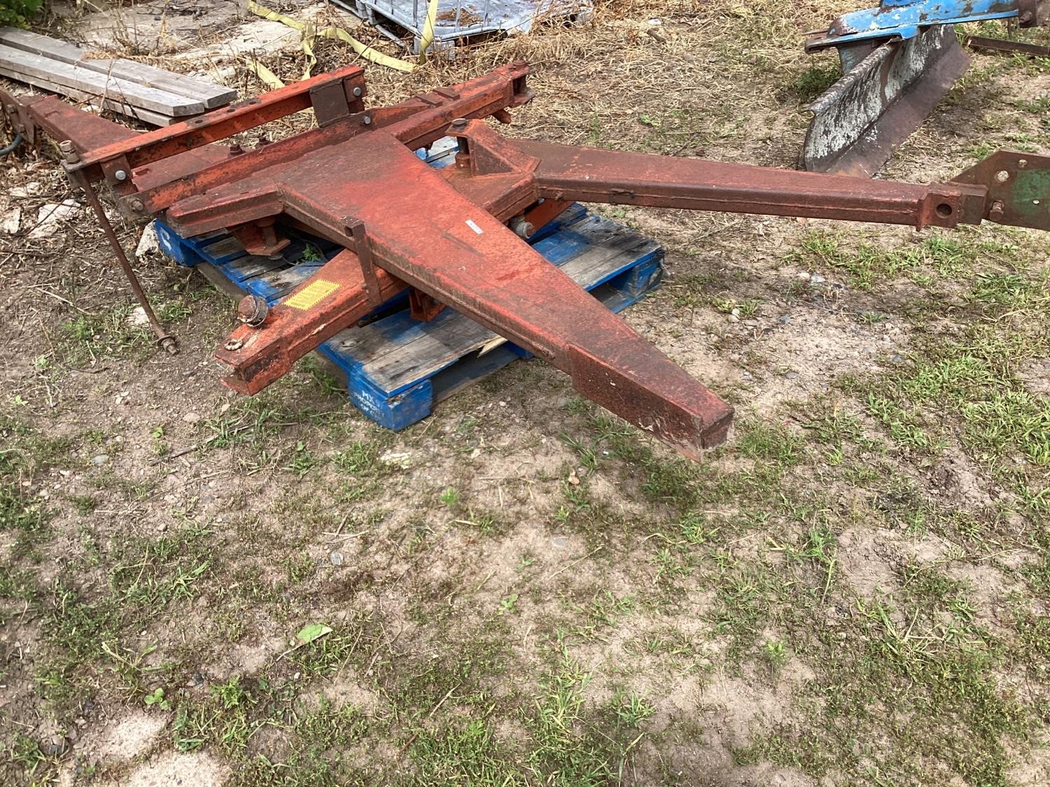 Allis-Chalmers Loader Arms BigIron Auctions