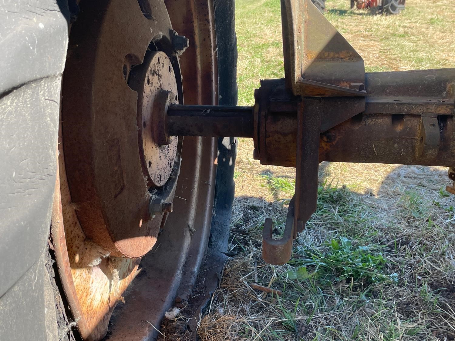 Minneapolis-Moline ZTU 2WD Tractor BigIron Auctions