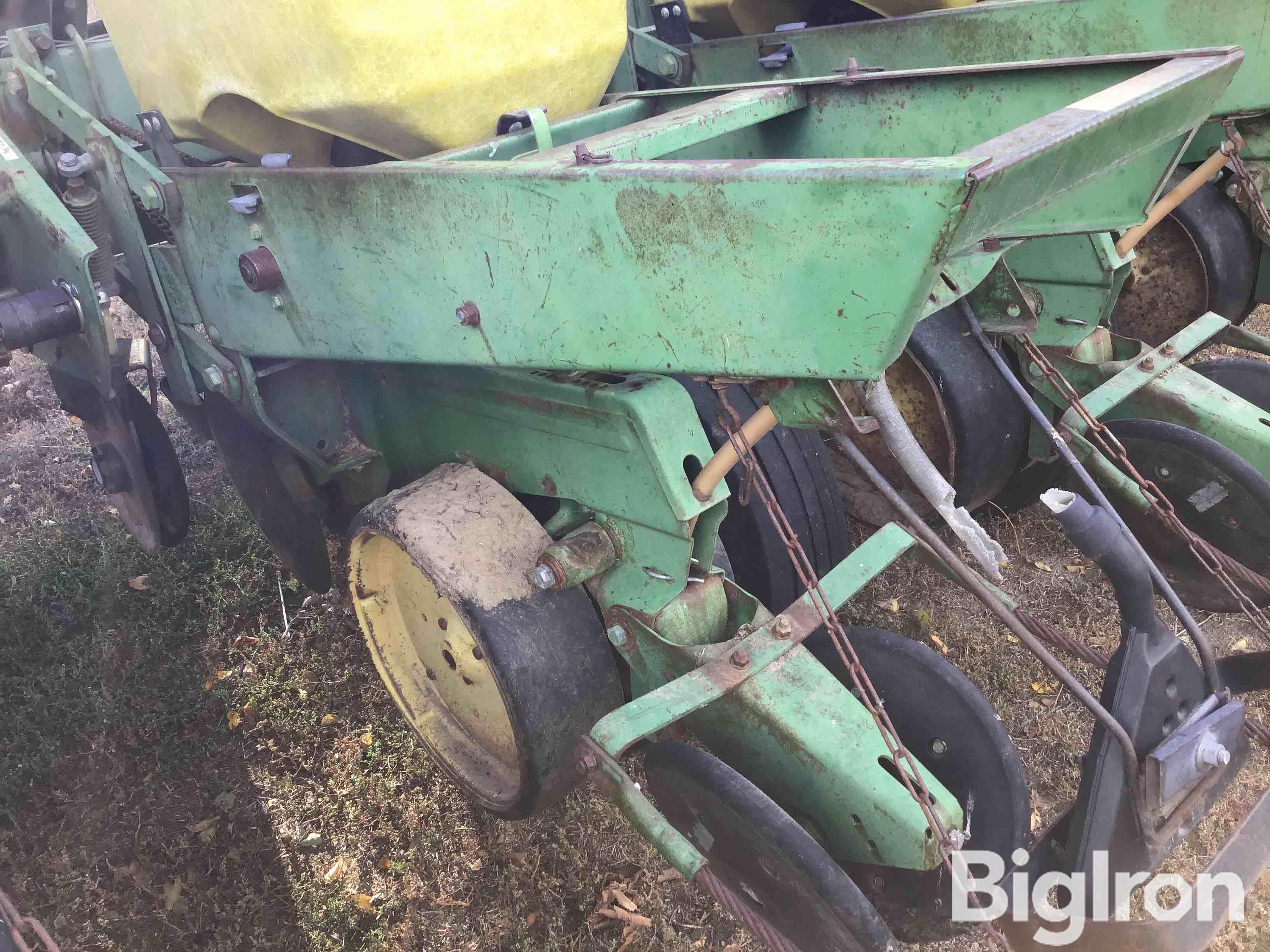 John Deere 7000 6r30” Planter Bigiron Auctions 7565