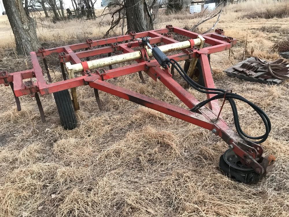 Krause 271 14 Shank Chisel Plow BigIron Auctions