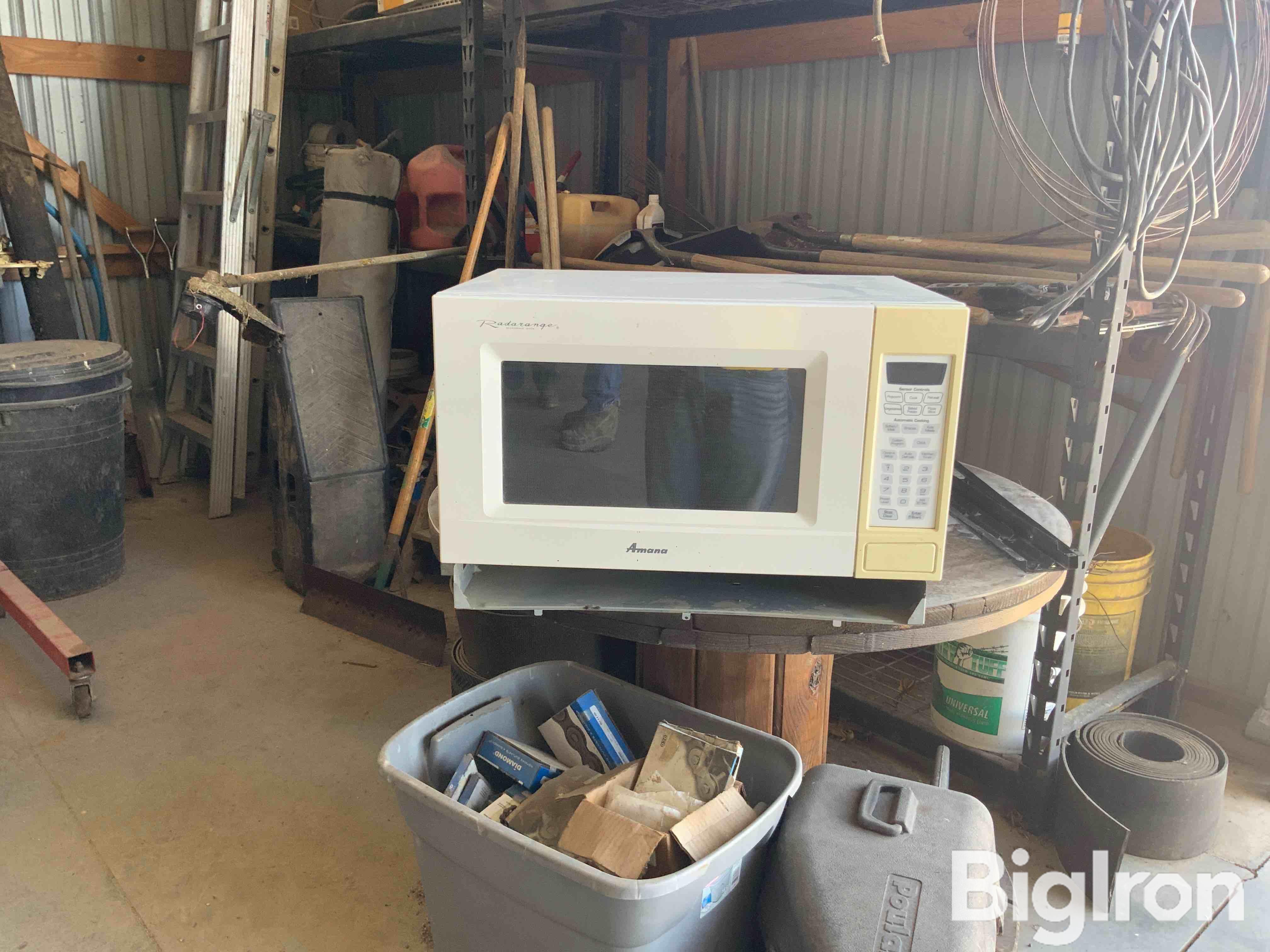 Amana Radarange Microwave BigIron Auctions