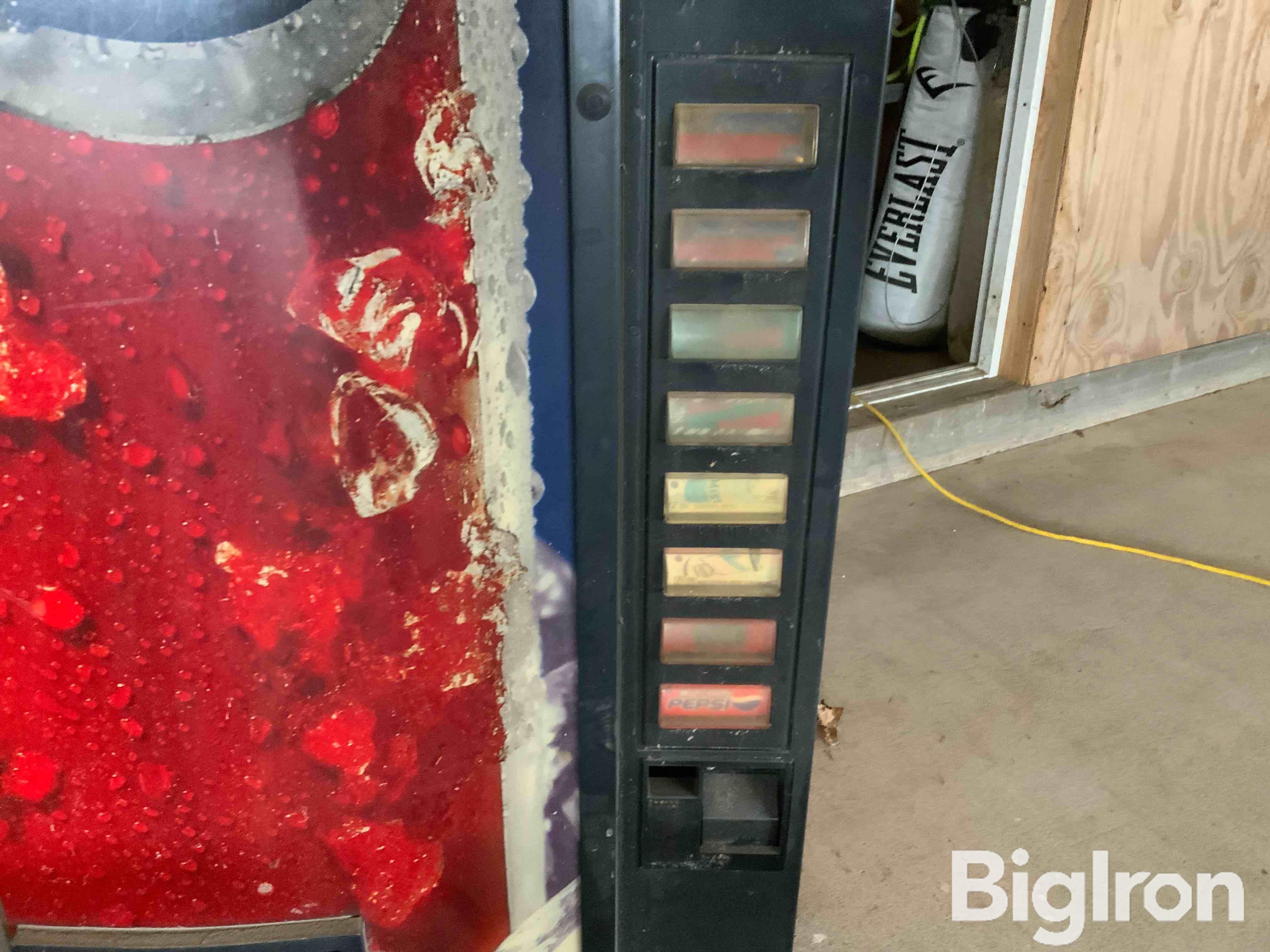 Dixie-Narco DNCB 368 MC/216-8-PE 2294 Pepsi Machine BigIron Auctions