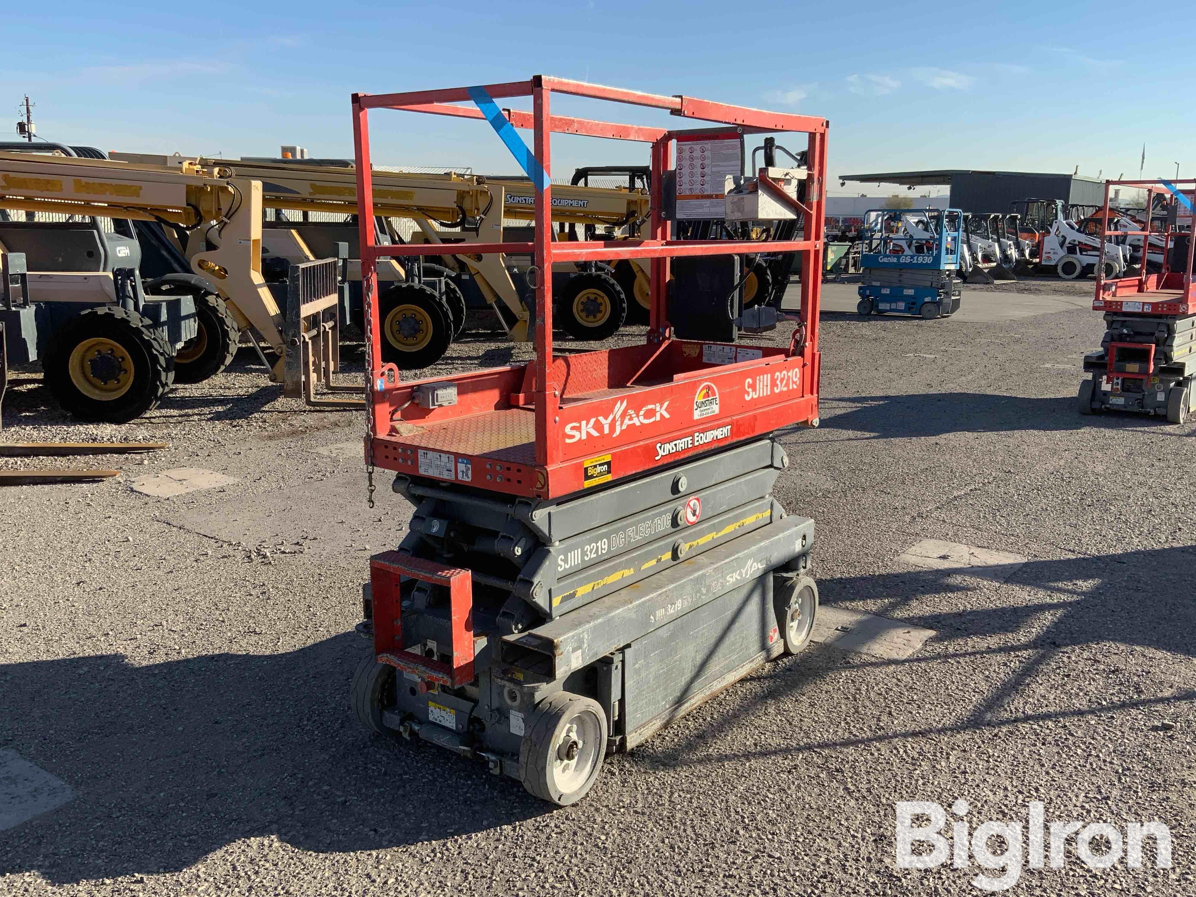 2013 SkyJack SJIII 3219 Scissor Lift BigIron Auctions