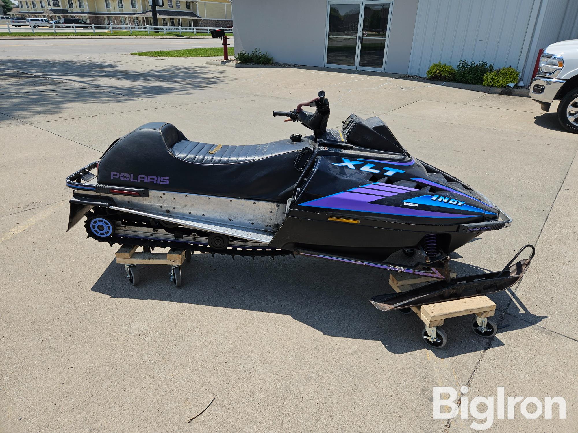 Polaris Indy Xlt Snowmobile Bigiron Auctions