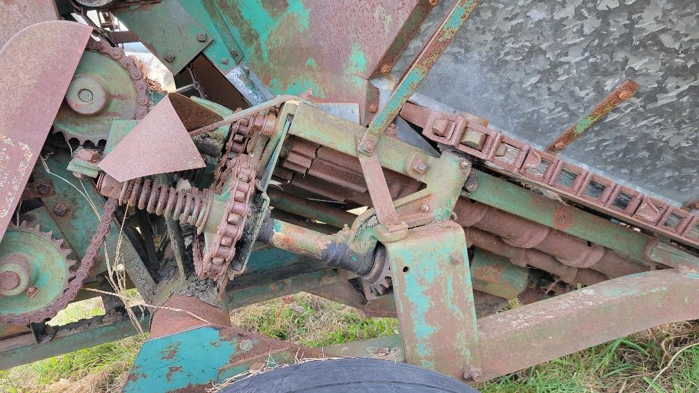 Oliver Model 5 Corn Master Corn Picker BigIron Auctions