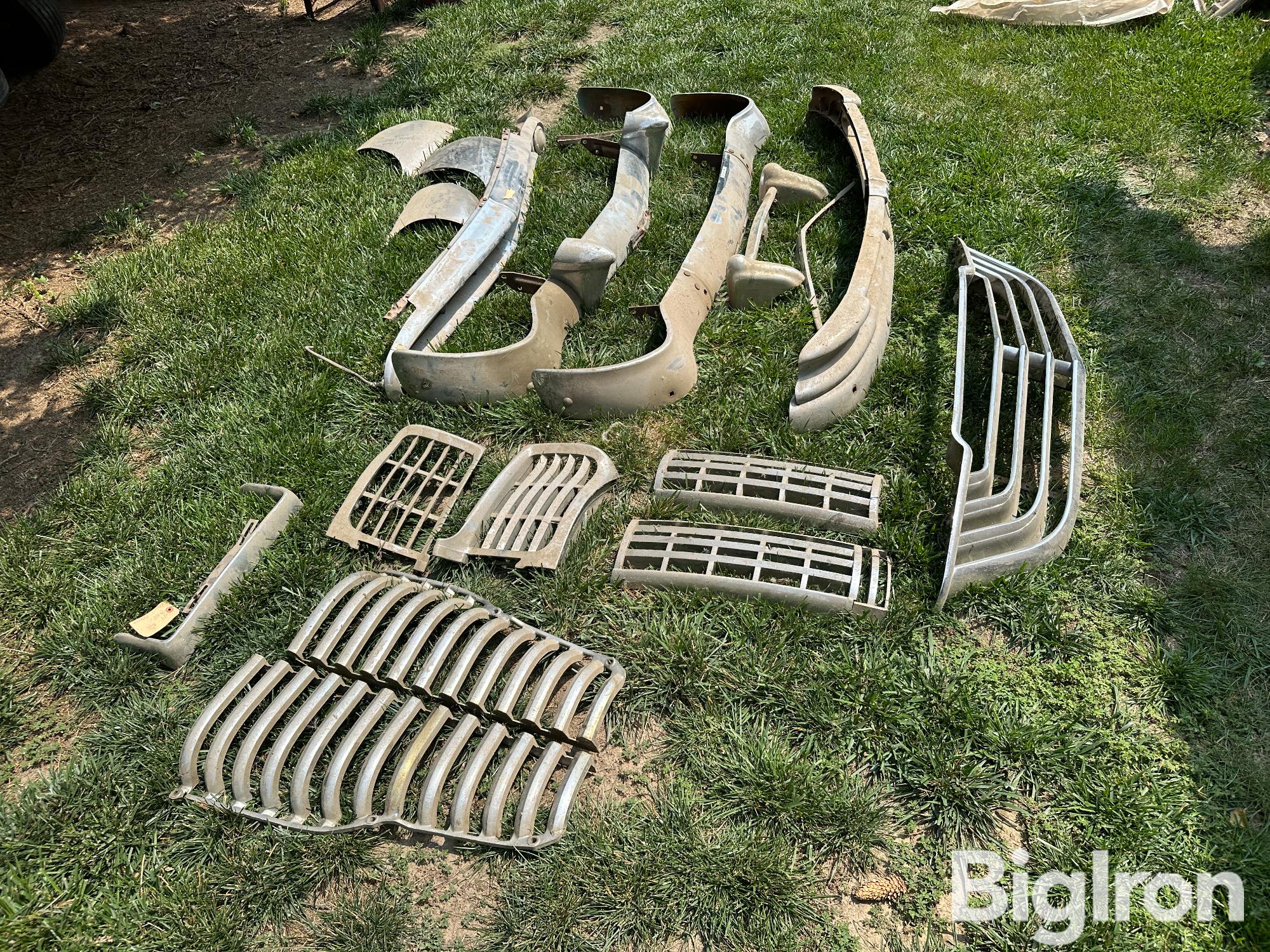 Antique Car Bumpers & Parts BigIron Auctions