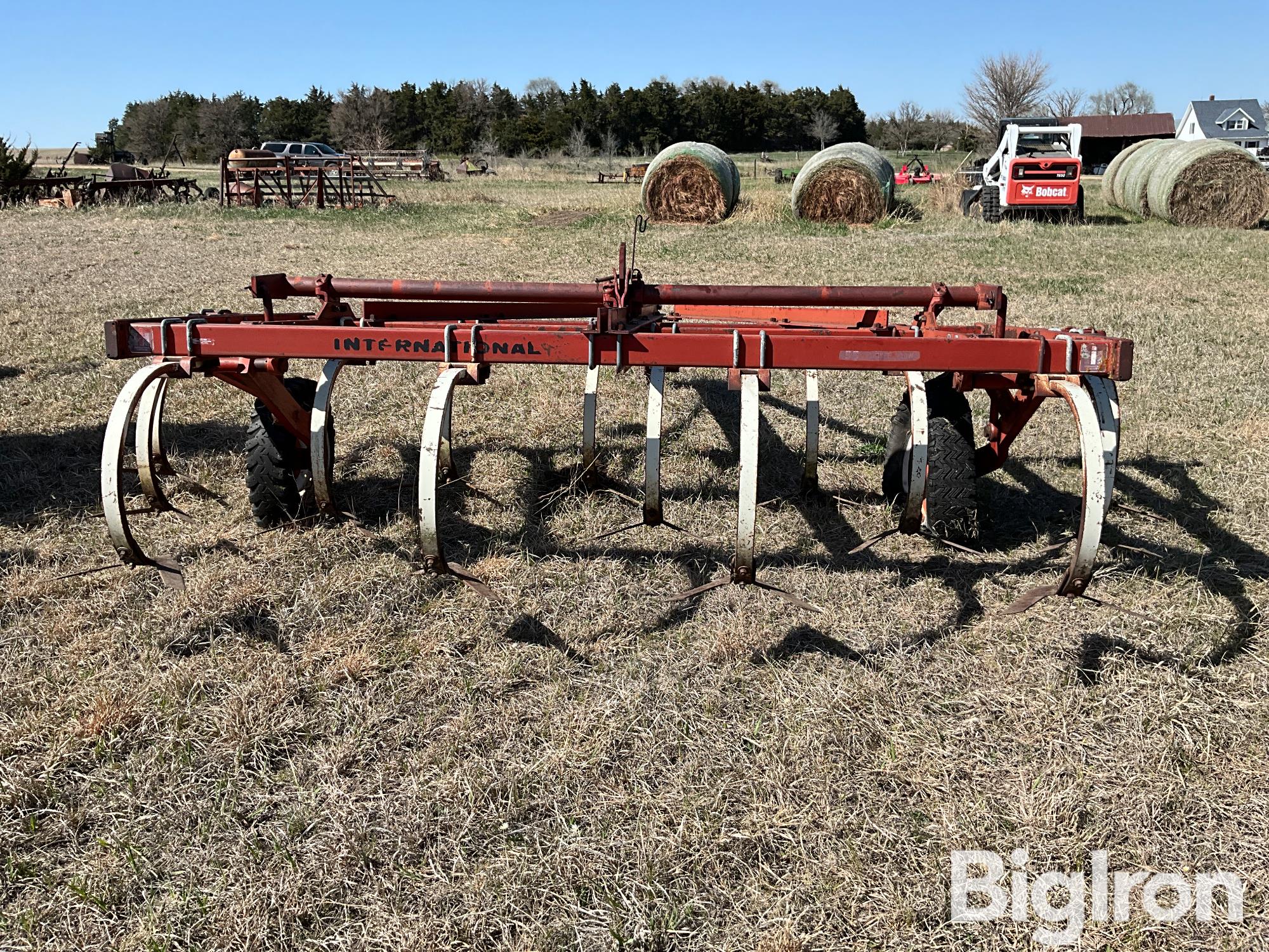 International Chisel Plow BigIron Auctions