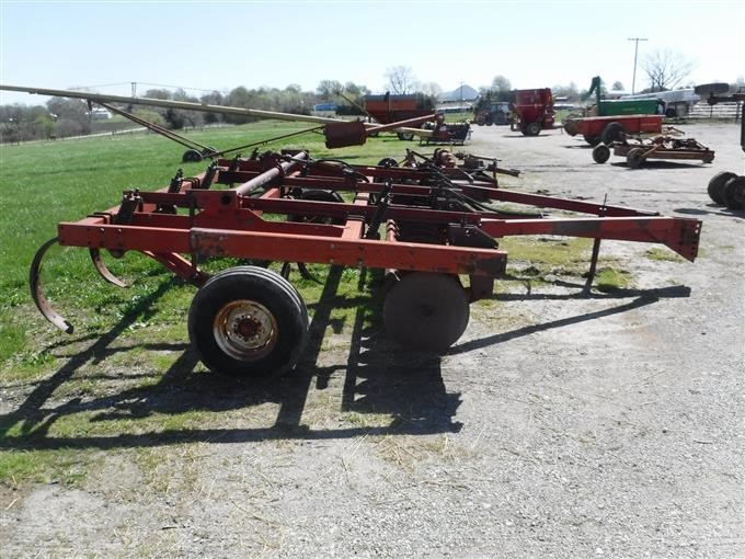 International 6000 Conser-Till Coulter Chisel Plow BigIron Auctions