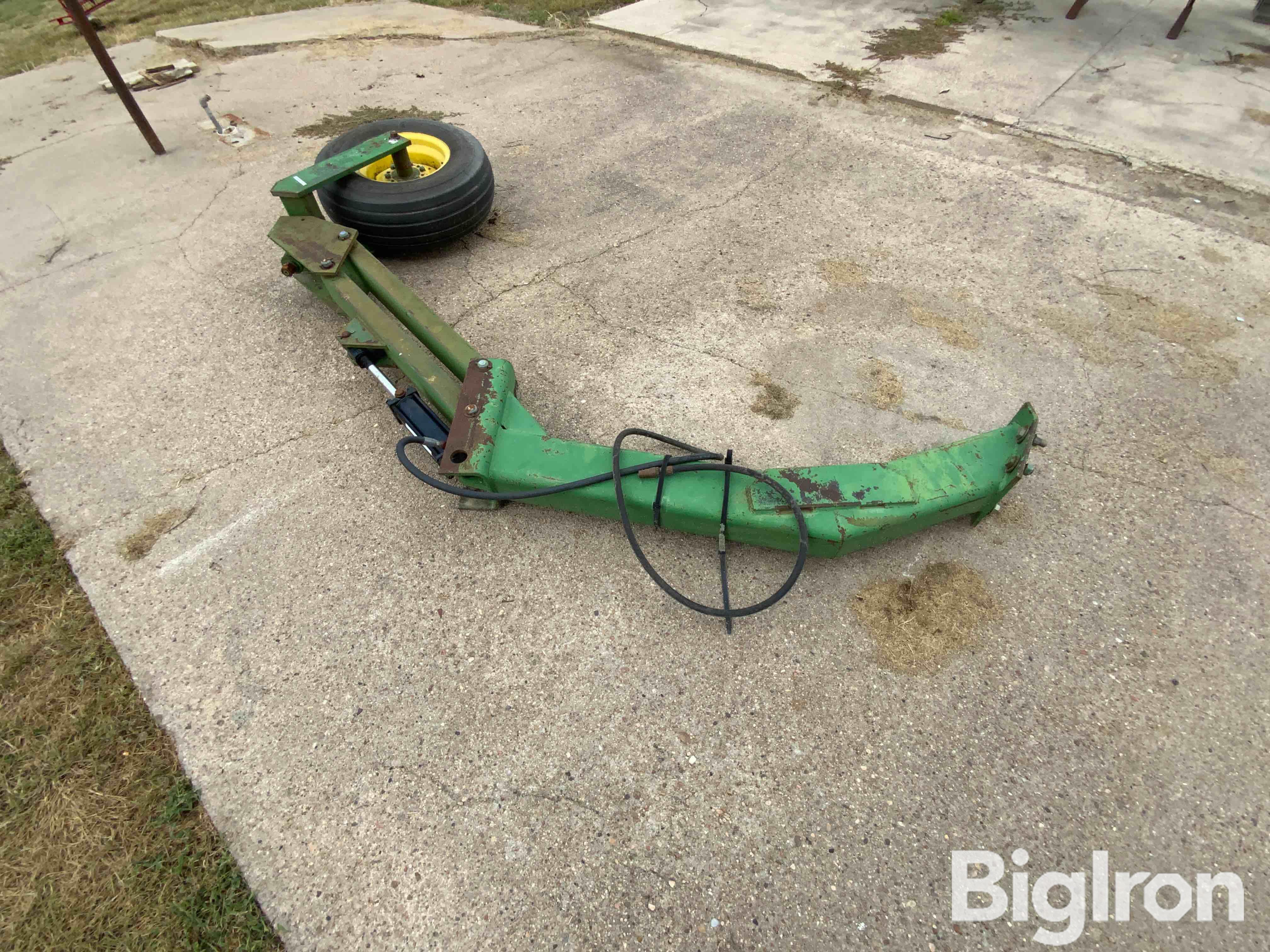 John Deere Hydraulic Lift Assist Frame Bigiron Auctions