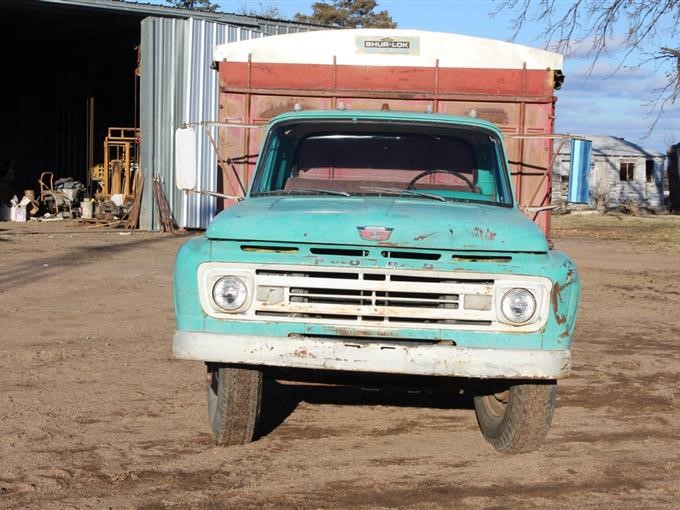 1962 Ford F600 S A Truck W Bed And Hoist Bigiron Auctions