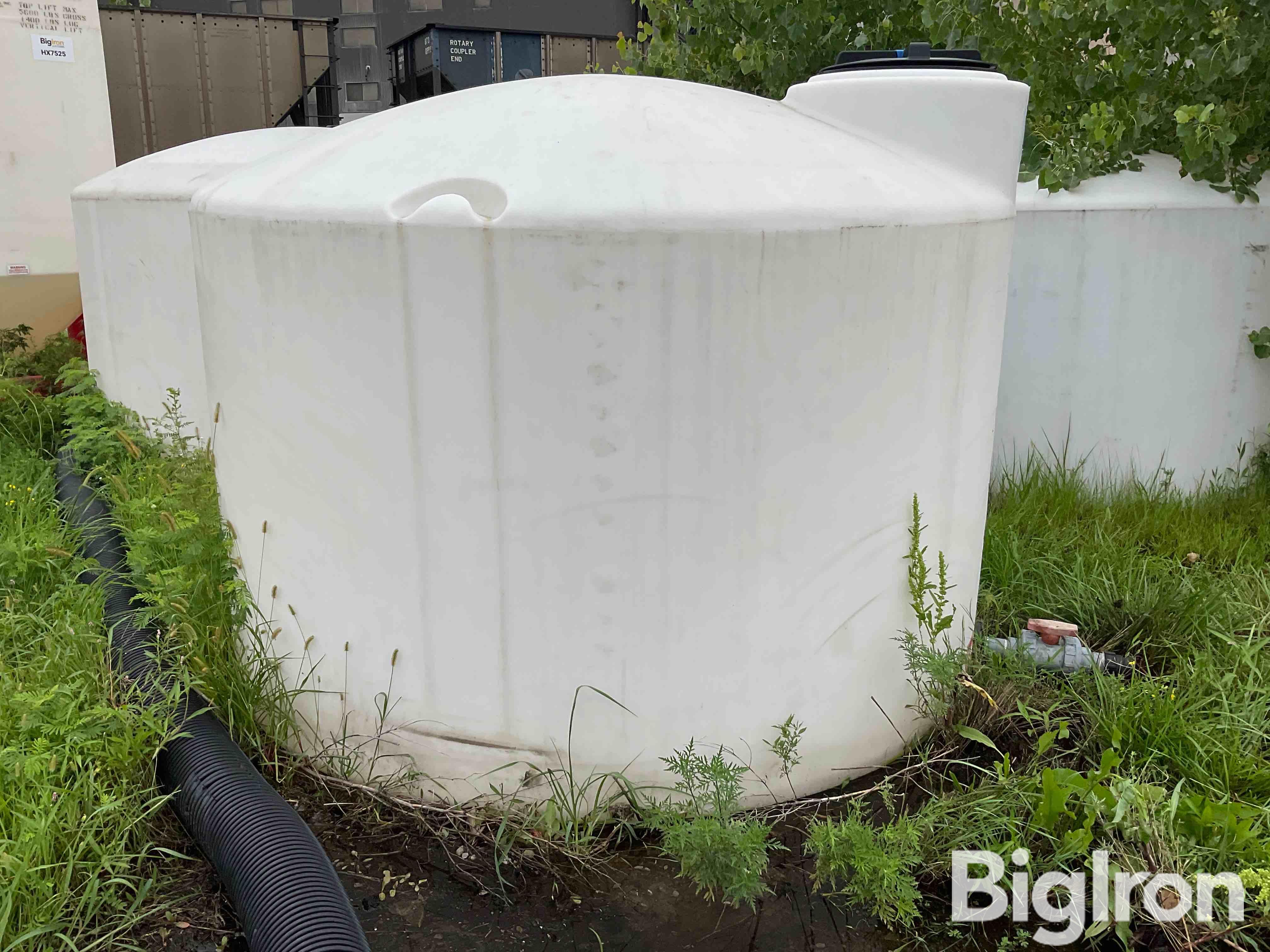 1550 Gal Dura-Cast White Vertical Storage Tank BigIron Auctions